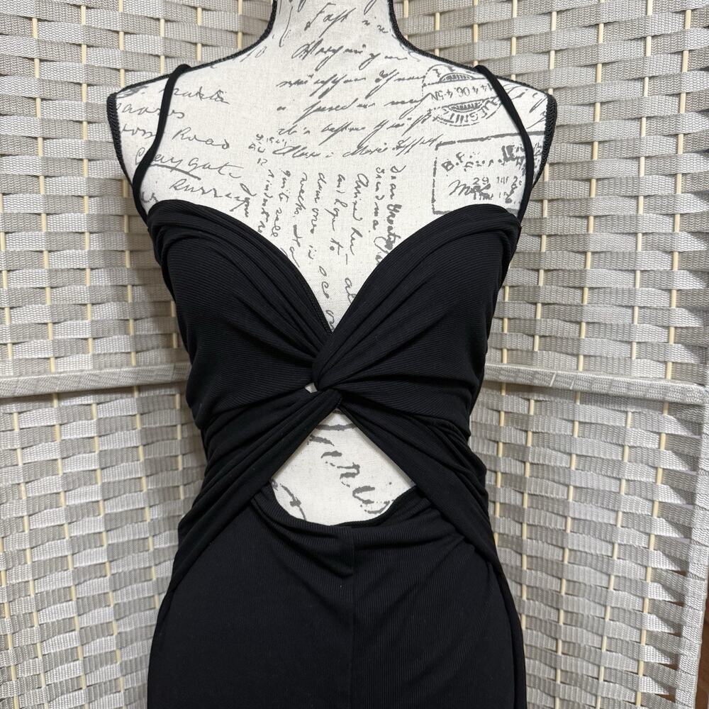 Halara Twist Front Cutout Bodycon Dress Size M Black Ribbed Knit NEW - Picture 2 of 8